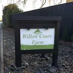 Willow Court Farm Studio West & Petting Farm, 8 Mins To Legoland & Windsor, 15 Mins To Lapland Uk